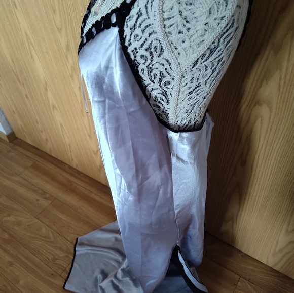 Vintage nightgown - Picture 4 of 6